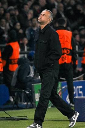 Champions League PSG vs FC Bayern Munich - FA Paris Saint-Germain’s head coach Luis Enrique reacts during the UEFA Champions League football match between Paris Saint-Germain and FC Bayern Munich at the Parc des Princes Stadium in Paris on November 4, 2025. Photo by Firas Abdullah ABACAPRESS.COM Paris Ile-de-France France  Copyright: xAbdullahxFiras ABACAx