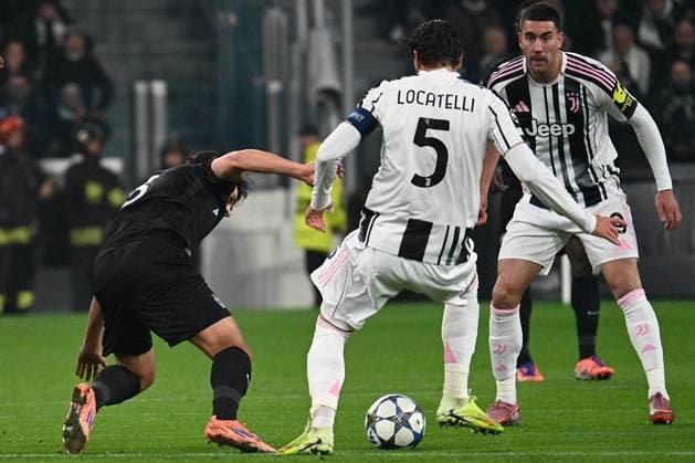 CALCIO - UEFA Champions League - Juventus FC vs Sporting CP Manuel Locatelli (Fc Juventus) in action during Juventus FC vs Sporting CP, UEFA Champions League football match in Turin, Italy, November 04 2025 Turin Italy  Copyright: xIPAxSport ABACAx
