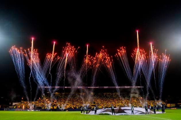 Football, Champions League 2025 2026 Bodo Glimt Monaco Bodo 20251104 Fireworks before the Champions League football match between Bodo Glimt and Monaco at Aspmyra Stadium Photo Fredrik Varfjell NTB Bodo Norway EDITORIAL USE ONLY RESTRICTED USE FOR BETTING COMPANIES  Copyright: xFredrikxVarfjellx xNTBx