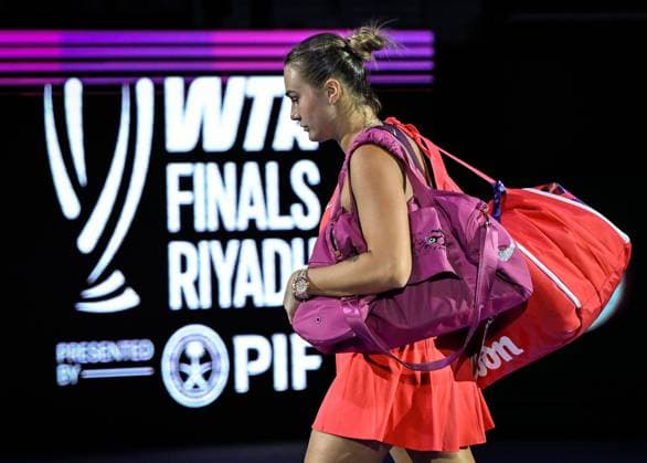 WTA, Tennis Damen Finals 2025 - Day Four RIYADH, SAUDI ARABIA NOVEMBER 4, 2025: Aryna Sabalenka wins against Jessica Pegula of the United States during their group-stage match on Day 4 of the 2025 WTA Finals, part of the Hologic WTA Tour, at King Saud University Indoor Arena in Riyadh, Saudi Arabia, on November 4, 2025. Riyadh Saudi Arabia  Copyright: xSTRx originalFilename:str-wtafinal251104_npKio.jpg
