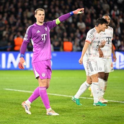 Paris, Parc des Princes, 04 11 25, FRA, Herren, UEFA Champions Leaugue, Saison 2025 2026, Paris Saint Germain FC Bayern Muenchen Bild Torwart Manuel NEUER Muenchen UEFA regulations prohibit any use of photographs as image sequences and or quasi video Ile de France France
