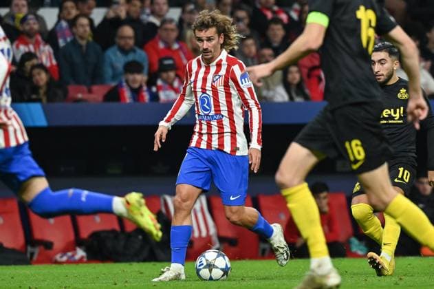 November 5, 2025, Madrid, Spain: Antoine Griezmann of Atletico de Madrid seen in action during the UEFA Champions League match between Atletico de Madrid and R Union Saint Gilloise at Estadio Metropolitano. Final score; Atletico de Madrid 3-1 R Union Saint Gilloise Madrid Spain - ZUMAs197 20251105_aaa_s197_029 Copyright: xAtilanoxGarciax