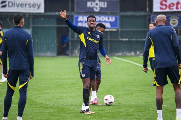 Ahead of Viktoria Plzen v Fenerbahce - UEFA Europa League ISTANBUL, TURKIYE - NOVEMBER 5: Jhon Duran of Fenerbahce takes part in the last training session ahead of UEFA Europa League week 4 match against Viktoria Plzen, at Can Bartu Facilities in Istanbul, Turkiye on November 5, 2025. Arif Hudaverdi Yaman Anadolu Istanbul Turkey. Editorial use only. Please get in touch for any other usage.  Copyright: x2025xAnadoluxArifxHudaverdixYamanx