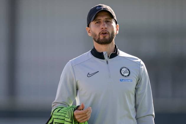 SOCCER - UEFA EL, Sturm vs Nottingham GRAZ,AUSTRIA,05.NOV.25 - SOCCER - UEFA Europa League, SK Sturm Graz vs Nottingham Forest, preview, training Sturm. Image shows assistant coach Sargon Duran (Sturm).  GEPAxpictures xAvnixRetkoceri