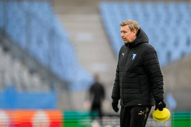 251105 Assistant coach Peter Wettergren during a UEFA Europa League training session with Malmö FF on November 5, 2025 in Malmö Photo Petter Arvidson BILDBYRAN kod PA PA1105 fotboll football soccer fotball uefa europa league europa league träning practice training malmö ff bbeng  Copyright: PETTERxARVIDSON BB251105PA038