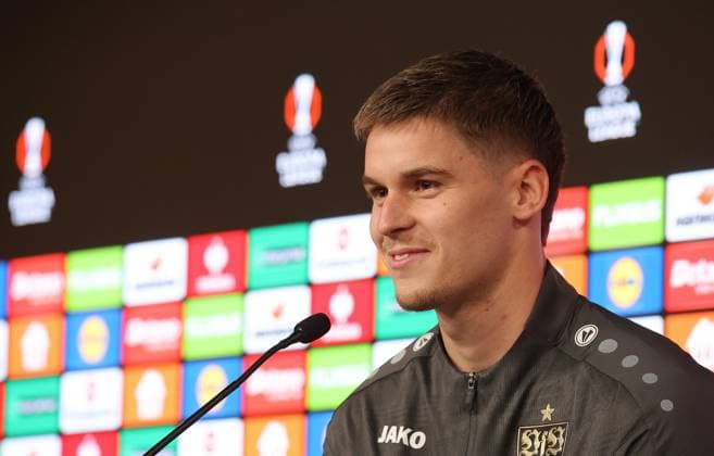 Stuttgart , Football press conference PK VfB Stuttgart , Ramon Hendriks