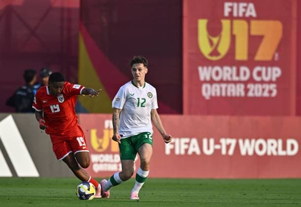 Panama v Republic of Ireland : Group J - FIFA U-17 World Cup Qatar 2025 Ryan Butler of Republic (R) of Ireland and Edgardo Tovares of Panama in action during the FIFA U-17 World Cup Qatar 2025 Group J match between Panama and Republic of Ireland in Doha, Qatar, on November 5, 2025. DOHA Qatar Copyright: xNOUSHADx