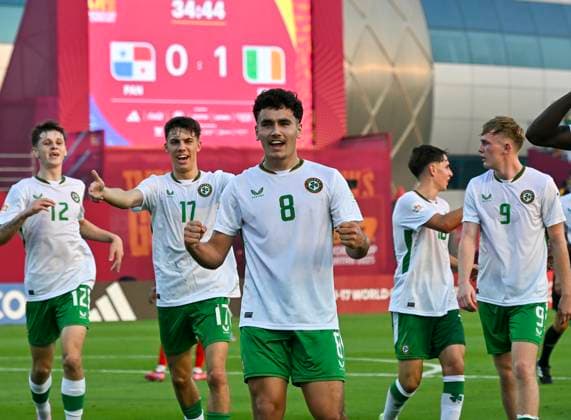 Panama v Republic of Ireland : Group J - FIFA U-17 World Cup Qatar 2025 Kian Mcmahon-Brown (C) of Republic Of Ireland is celebrating with his teammate after scoring the goal during the FIFA U-17 World Cup Qatar 2025 Group J match between Panama and Republic of Ireland in Doha, Qatar, on November 5, 2025. DOHA Qatar Copyright: xNOUSHADx