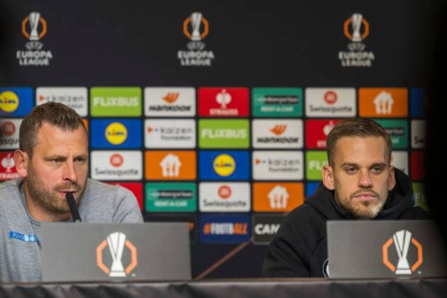 SOCCER - UEFA EL, Sturm vs Nottingham GRAZ,AUSTRIA,05.NOV.25 - SOCCER - UEFA Europa League, SK Sturm Graz vs Nottingham Forest, preview, press conference, PK, Pressekonferenz Sturm. Image shows head coach Juergen Saeumel and Tomi Horvat (Sturm).  GEPAxpictures xAvnixRetkoceri