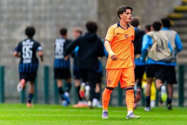 2025-11-05 Club Brugge KV v FC Barcelona, Barca - UEFA Youth League 2025 26 ROESELARE, BELGIUM - NOVEMBER 5: Oriol Pallas of FC Barcelona looks dejected after conceding the team s first goal during the UEFA Youth League 2025 26 match between Club Brugge KV and FC Barcelona at The NEST on November 5, 2025 in Roeselare, Belgium. Roeselare The NEST Belgium Content not available for redistribution in The Netherlands directly or indirectly through any third parties. Copyright: xJorisxVerwijstx