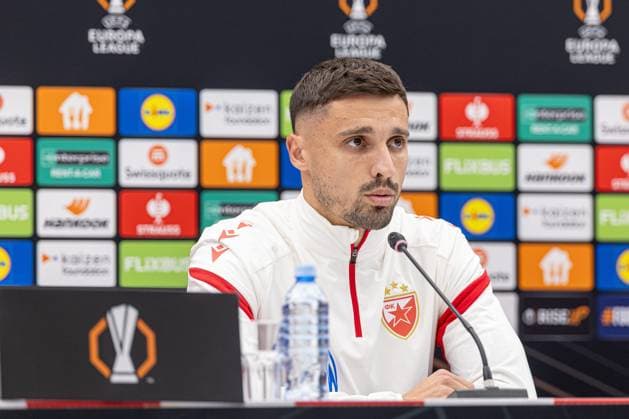 BELGRADE - EUROPA LEAGUE - BELGRADE -LOSC - CONFERENCE DE PRESSE PHOTOPQR VOIX DU NORD PASCAL BONNIERE ; 05 11 2025 ; BELGRADE 05.11.2025 europa League , conference de presse de l equipe de Belgrade avant le match contre le LOSC. Rade KRUNIC . Photo Pascal Bonniere La voix Du Nord press conference, PK, Pressekonferenz europa League in BELGRADE on November 5, 2025 HAUTS DE FRANCE France  Copyright: xPHOTOPQR VOIXxDUxNORD MAXPPPxPASCALxBONNIEREx 20251105VDN7571 20251105VDN7571