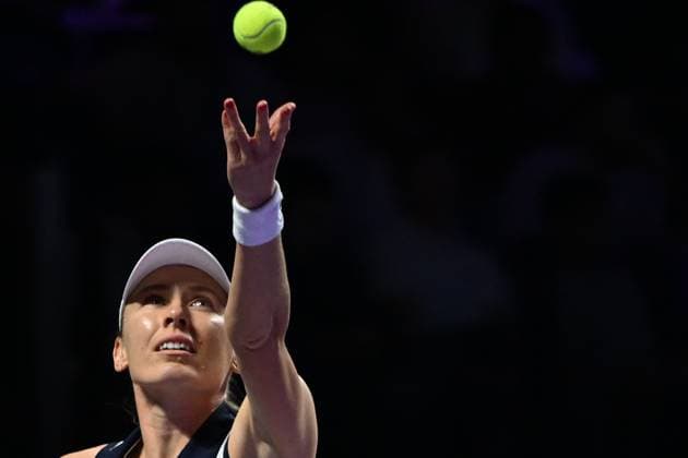 Elena Rybakina v Ekaterina Alexandrova - 2025 WTA, Tennis Damen Finals RIYADH, SAUDI ARABIA – NOVEMBER 5: Elena Rybakina (not seen) of Kazakhstan plays against Ekaterina Alexandrova during their final group-stage match on Day 5 of the 2025 WTA Finals, part of the Hologic WTA Tour, at King Saud University Indoor Arena in Riyadh, Saudi Arabia, on November 5, 2025. Artur Widak Anadolu Riyadh Saudi Arabia. Editorial use only. Please get in touch for any other usage.  Copyright: x2025xAnadoluxArturxWidakx