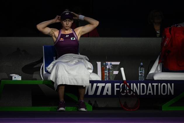 Elena Rybakina v Ekaterina Alexandrova - 2025 WTA, Tennis Damen Finals RIYADH, SAUDI ARABIA – NOVEMBER 5: Elena Rybakina of Kazakhstan plays against Ekaterina Alexandrova (not seen) during their final group-stage match on Day 5 of the 2025 WTA Finals, part of the Hologic WTA Tour, at King Saud University Indoor Arena in Riyadh, Saudi Arabia, on November 5, 2025. Artur Widak Anadolu Riyadh Saudi Arabia. Editorial use only. Please get in touch for any other usage.  Copyright: x2025xAnadoluxArturxWidakx