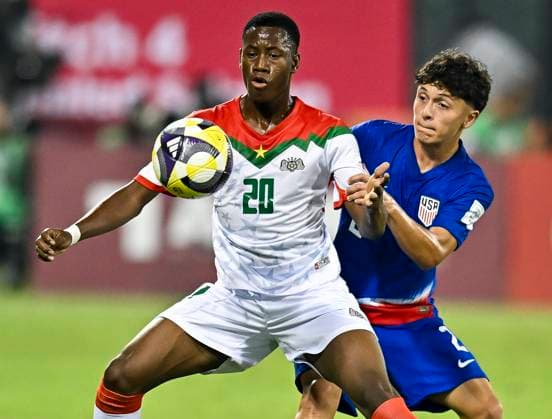 USA v Burkina Faso : Group J - FIFA U-17 World Cup Qatar 2025 Juan Villa (R) of the United States and Alassana Bagayogo of Burkina Faso in action during the FIFA U-17 World Cup Qatar 2025 Group I match between USA and Burkina Faso in Doha, Qatar, on November 5, 2025. DOHA Qatar Copyright: xNOUSHADx
