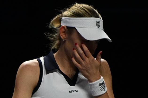 Elena Rybakina v Ekaterina Alexandrova - 2025 WTA, Tennis Damen Finals RIYADH, SAUDI ARABIA – NOVEMBER 5: Elena Rybakina (not seen) of Kazakhstan plays against Ekaterina Alexandrova during their final group-stage match on Day 5 of the 2025 WTA Finals, part of the Hologic WTA Tour, at King Saud University Indoor Arena in Riyadh, Saudi Arabia, on November 5, 2025. Artur Widak Anadolu Riyadh Saudi Arabia. Editorial use only. Please get in touch for any other usage.  Copyright: x2025xAnadoluxArturxWidakx