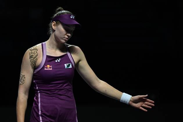 Elena Rybakina v Ekaterina Alexandrova - 2025 WTA, Tennis Damen Finals RIYADH, SAUDI ARABIA – NOVEMBER 5: Elena Rybakinaof Kazakhstan plays against Ekaterina Alexandrova (not seen) during their final group-stage match on Day 5 of the 2025 WTA Finals, part of the Hologic WTA Tour, at King Saud University Indoor Arena in Riyadh, Saudi Arabia, on November 5, 2025. Artur Widak Anadolu Riyadh Saudi Arabia. Editorial use only. Please get in touch for any other usage.  Copyright: x2025xAnadoluxArturxWidakx