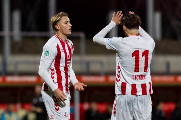 UEFA Youth League 1 FC Köln Racing FC Union Luxembourg 05 11 2025 Fynn Schenten 1 FC Köln U19, 9 , Alessandro Puzzo 1 FC Köln U19, 11 UEFA Youth League, second leg of the Champions Route Round 2, 1 FC Köln Racing FC Union Luxembourg, on 05 11 2025, Franz Kremer Stadium, Cologne Copyright: xBEAUTIFULxSPORTS Meuselx