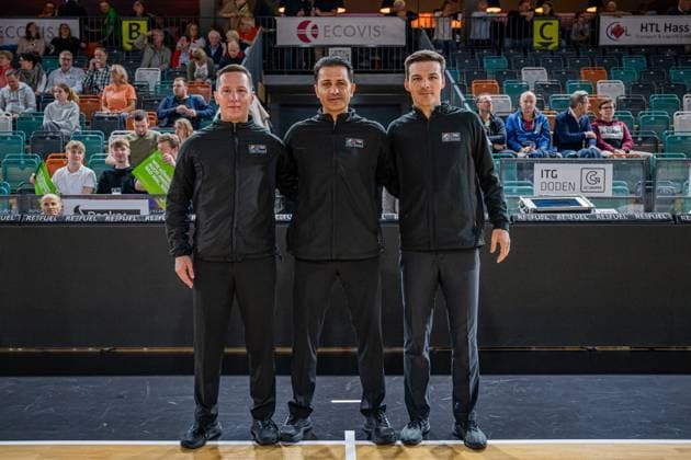 Basketball FIBA Europe Cup, Season 2025 2026, Men, Main Round, Group Stage, Matchday 4, 05 11 2025, RASTA Vechta CS Valcea 1924 The referees before the match Vechta RASTA Dome Lower Saxony Germany