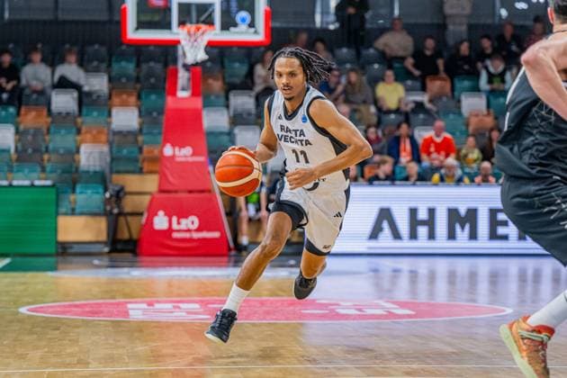 Basketball FIBA Europe Cup, Season 2025 2026, Men, Main Round, Group Stage, Matchday 4, 05 11 2025, RASTA Vechta CS Valcea 1924 Alonzo Verge 11 RASTA Vechta in action Vechta RASTA Dome Lower Saxony Germany