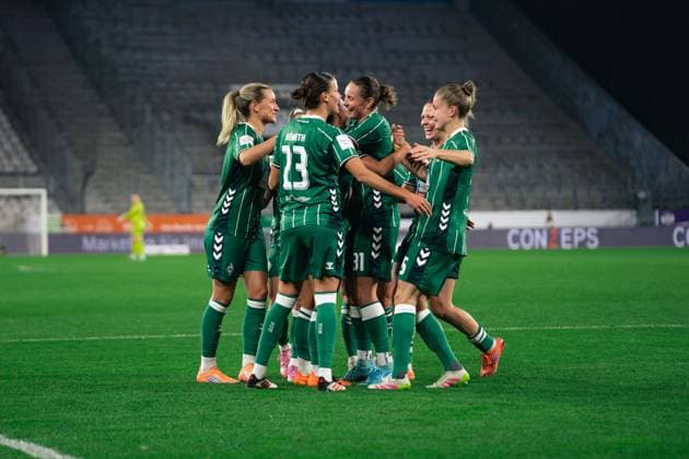 SV Werder Bremen celebrating their goal during the Google Pixel Bundesliga game between SGS Essen and SV Werder Bremen game at Stadion an der Hafenstraße in Essen, Germany Copyright: xLeoniexKiehlx xSPPx Sportspressphoto_SPR57153