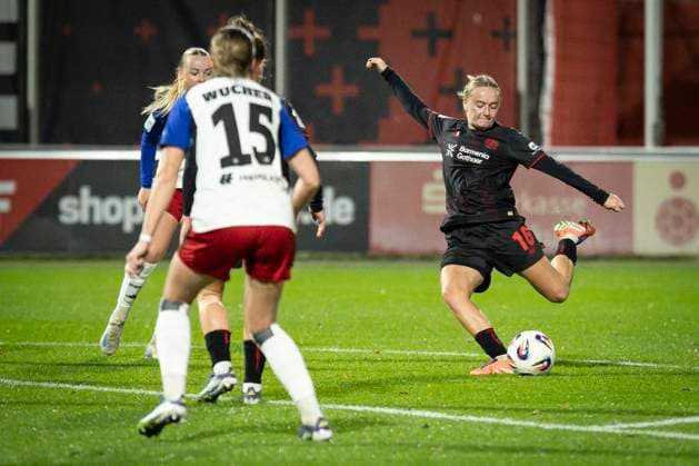 Football, Women, 1. BL, Bayer 04 Leverkusen - Hamburger SV