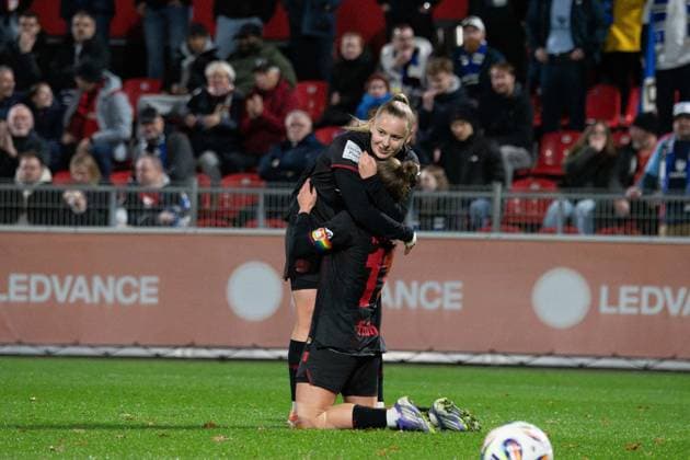 Vanessa Fudalla (21 Bayer 04 Leverkusen) and Kristin Kögel (11 Bayer 04 Leverkusen) celebrate the goal during the Google Pixel Frauen-Bundesliga between Bayer 04 Leverkusen and Hamburger SV at Ulrich-Haberland-Stadion in Leverkusen, Germany. Copyright: xQianruxZhang SPPx Sportspressphoto_SPR57156