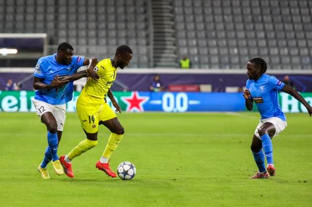 UEFA Champions League : Pafos vs Villarreal NICOLAS PEPE of Villarreal and KEN SEMA of Pafos compete for the ball. Pafos plays against Villarreal for the matchday 4 of the League Phase of the UEFA Champions League competition, Limassol, Cyprus, on Nov. 5, 2025. Limassol Cyprus Copyright: xKOSTASxPIKOULASx