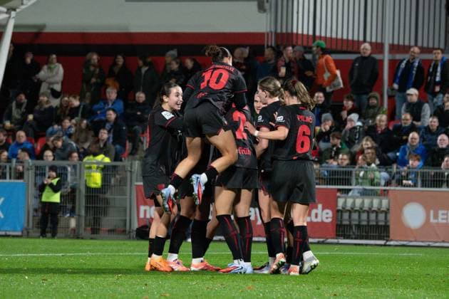 Players of Bayer Leverkusen celebrate the goal during the Google Pixel Frauen-Bundesliga between Bayer 04 Leverkusen and Hamburger SV at Ulrich-Haberland-Stadion in Leverkusen, Germany. Copyright: xQianruxZhang SPPx Sportspressphoto_SPR57158