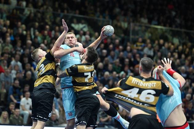 Ivar Stavast HC Elbflorenz 2006, 23 Dainis Kristopans MT Melsungen , 10 Oliver Seidler HC Elbflorenz 2006, 71 HC Elbflorenz 2006 vs MT Melsungen, DHB Cup Men, Season 2025 2026, 05 11 2025 HC Elbflorenz 2006 vs MT Melsungen, DHB Cup Men, Season 2025 2026, 05 11 2025 Dresden Copyright: xEibner-Pressefoto xHoepnerx EP_PHR