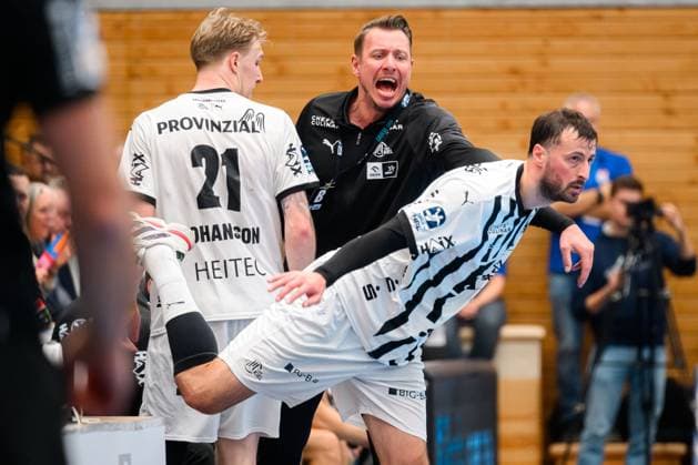 Balingen DHB Pokal Round of 16 HBW Balingen THW Kiel Coach Filip Jicha THW Kiel , Domagoj Duvnjak THW Kiel Balingen Baden Württemberg Germany