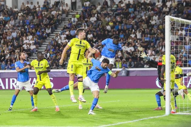 UEFA Champions League : Pafos vs Villarreal DERRICK LUCKASSEN of Pafos scores the first goal for Pafos. Pafos plays against Villarreal for the matchday 4 of the League Phase of the UEFA Champions League competition, Limassol, Cyprus, on Nov. 5, 2025. Limassol Cyprus Copyright: xKOSTASxPIKOULASx