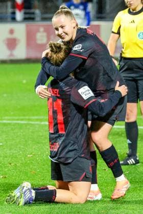 05 11 2025, xsscx, Women Football, Bayer 04 Leverkusen Hamburger SV, 1 Fußball Bundesliga, 9 Spieltag, Ulrich Haberland Stadion, Saison 2025 2026 Torjubel nach dem Tor zum 1 0 durch Torschützin Kristin Koegel Bayer 04 Leverkusen 11 DFB regulations prohibit any use of photographs as image sequences and or quasi video Nordrhein Westfalen Germany Nordrhein Westfalen Germany