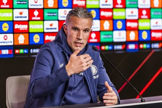 STUTTGART , 05-11-2025 , MHP Arena , season 2025 2026 , Europa League , football , pressconference , picture shows Feyenoord coach Robin van Persie. press conference, PK, Pressekonferenz Feyenoord Stuttgart  x31875943x Copyright: