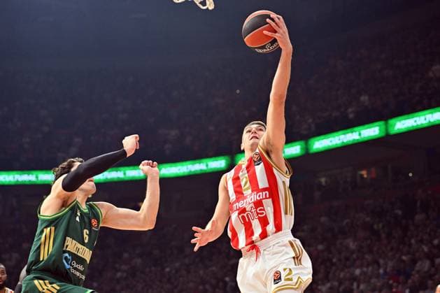 CRVENA ZVEZDA vs PANATHINAIKOS STEFAN MILJENOVIC, basketball player of Crvena zvezda, during the Euroleague match against Panathinaikos, at Belgrade Arena. Belgrade, 05.11.2025. photo: MN Press photo BASKETBALL, EUROLEAGUE, CRVENA ZVEZDA, PANATHINAIKOS Belgrade Belgrade Arena Serbia Copyright: xMarkoxMetlasx xMNxPressx