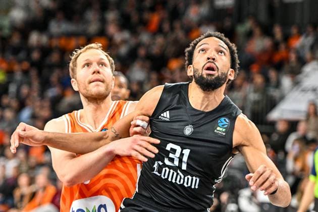 GER, EuroCup, ratiopharm Ulm vs London Lions 05 11 2025, ratiopharm arena, Neu Ulm, GER, EuroCup, ratiopharm Ulm vs London Lions, in the picture Christian Sengfelder Ulm, 43 , Deane Williams London, 31 nordphotoxGmbHx xHafner nph00200