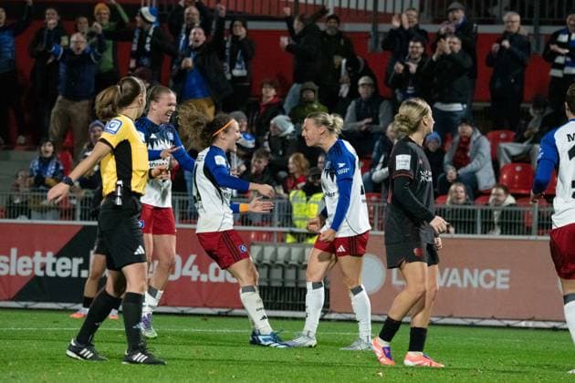 Players of Hamburger SV celebrate the goal during the Google Pixel Frauen-Bundesliga between Bayer 04 Leverkusen and Hamburger SV at Ulrich-Haberland-Stadion in Leverkusen, Germany. Copyright: xQianruxZhang SPPx Sportspressphoto_SPR57176