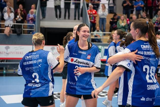 HSG Blomberg Lippe GER vs SV Union Halle Neustadt GER , Handball, DHB Pokal Women, Quarterfinals, 05 11 2025, Season 2025 2026, Blomberg Nuria Bucher HSG Blomberg Lippe, 21 is happy after the victory Blomberg Sporthalle an der Ulmenallee Germany