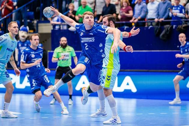 v l Lukas Hutecek TBV Lemgo Lippe, 02 , Teitur Einarsson VfL Gummersbach, 14 GER, TBV Lemgo Lippe vs VfL Gummersbach, Handball, DHB Pokal, Matchday 3, Season 2025 2026, 05 11 2025 GER, TBV Lemgo Lippe vs VfL Gummersbach, Handball, DHB Pokal, Matchday 3, Season 2025 2026, 05 11 2025 Lemgo Copyright: xEibner-Pressefoto JanxRollingerx EP_JSK