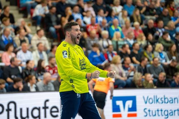 Handball I Men I Season 2025 2026 I DHB Cup I Round of 16 I TVB Stuttgart SG Flensburg Handewitt I 05 11 2025 Benjamin Buric 1, SG Flensburg Handewitt cheers Stuttgart Scharrena Baden Württemberg Germany Copyright: xLobeca MaxxPetershansx