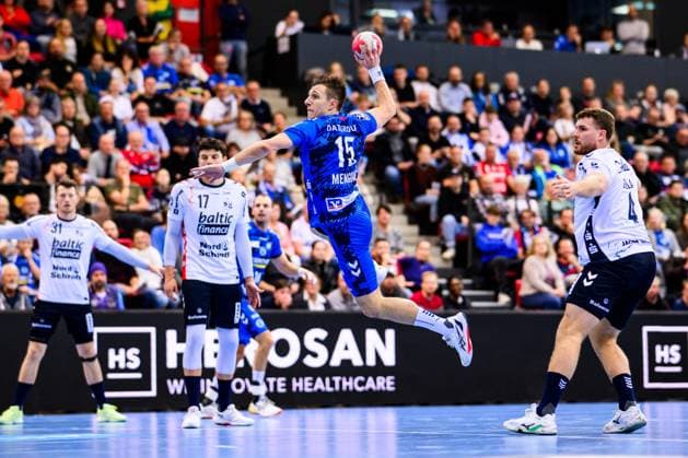 TVB Stuttgart SG Flensburg Handewitt Handball DHB Cup, Men, Season 2025 2026, TVB Stuttgart SG Flensburg Handewitt, Scharrena Stuttgarts Simone Mengon in action Stuttgart Scharrena Baden Württemberg Germany