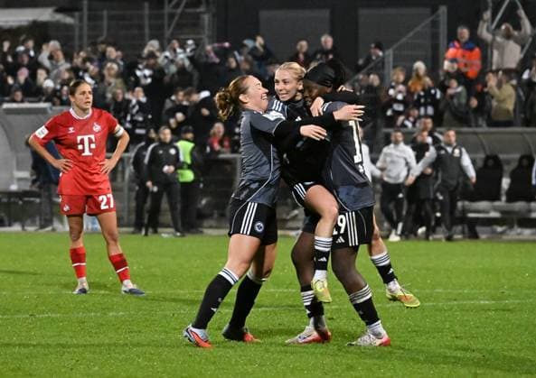 05 11 2025, xsltx, Soccer Google Pixel Womens Bundesliga, Eintracht Frankfurt 1 FC Köln v l Great jubilation after the 1 1 by Nicole Anyomi Eintracht Frankfurt re with Elisa Senß Eintracht Frankfurt and Lisanne Gräwe Eintracht Frankfurt li , in the background Laura Feiersinger 1 FC Köln DFL DFB REGULATIONS PROHIBIT ANY USE OF PHOTOGRAPHS as IMAGE SEQUENCES and or QUASI VIDEO
