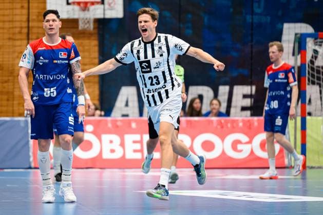 Balingen DHB Pokal Round of 16 HBW Balingen THW Kiel Rune Dahmke THW Kiel Jubel Freude Emotion Torjubel Torschuetze Torschütze Balingen Baden Württemberg Germany