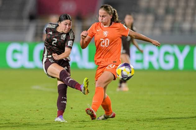 2 Martinez A. (Defender) of Mexico U-17 is in action during the FIFA U-17 Women s World Cup Morocco 2025 Semifinal match between Netherlands and Mexico in Rabat, Morocco, on November 5, 2025, at the Olympic Stadium  Copyright: xAndreaxAmato IPAxSportx xipa-agency.netx xx IPA_67574704 IPA_Agency_IPA67574704