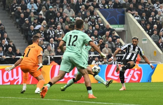 Joelinton of Newcastle United s goal is disallowed for offside Newcastle United v Athletic Bilbao, UEFA Champions League, Group Stage, Football, St James Park, Newcastle, UK - 05 Nov 2025Newcastle St James Park United Kingdom EDITORIAL USE ONLY No use with unauthorised audio, video, data, fixture lists, club league logos or live services. Online in-match use limited to 120 images, no video emulation. No use in betting, games or single club league player publications. Copyright: xRichardxLee Shutterstockx 15642192aj