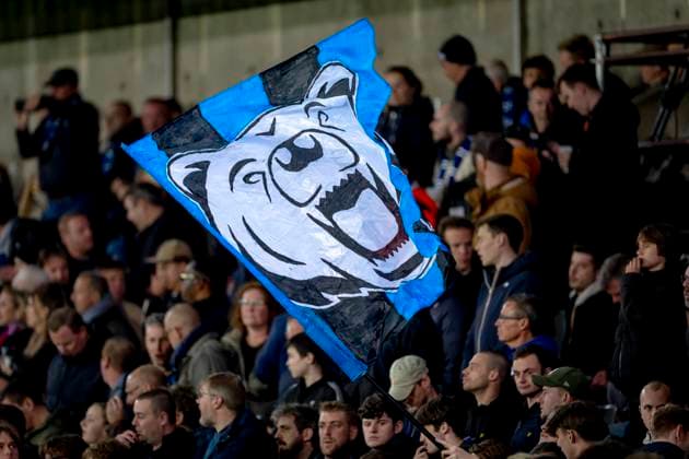 Supporters of Club Brugge during the match Club Brugge vs FC Barcelona, Barca at the Jan Breydelstadion for the Champions League - League phase - Matchday 4 season 2025-2026 in BRUGES, Belgium on 5 november 2025, (photo by Marcel van Dorst EYE4images DeFodi Images) Supporters of Club Brugge during the match Club Brugge vs FC Barcelona at the Jan Breydelstadion for the Champions League League phase Matchday 4 season 2025 2026 in BRUGES, Belgium on 5 november 2025, photo by Marcel van Dorst EYE4images DeFodi Images