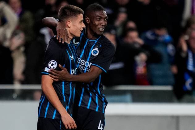 BRUGES, BELGIUM - NOVEMBER 5: Nicolo Tresoldi of Club Brugge celebrates with Carlos Forbs of Club Brugge after scoring his team s first goal during the UEFA Champions League 2025 26 League Phase MD4 match between Club Brugge KV and FC Barcelona, Barca at Jan Breydelstadion on November 5, 2025 in Bruges, Belgium. (Photo by Rene Nijhuis) SPO  Copyright: xRenexNijhuis