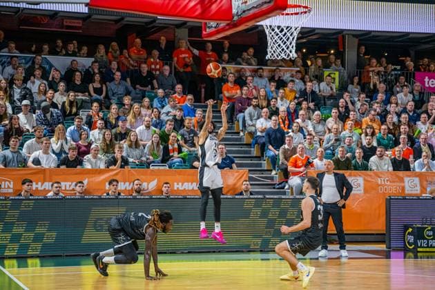 Basketball FIBA Europe Cup, Season 2025 2026, Men, Main Round, Group Stage, Matchday 4, 05 11 2025, RASTA Vechta CS Valcea 1924 Tevin Brown 10 RASTA Vechta at Jumpshot Vechta RASTA Dome Lower Saxony Germany