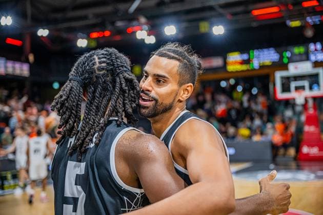Basketball FIBA Europe Cup, Season 2025 2026, Men, Main Round, Group Stage, Matchday 4, 05 11 2025, RASTA Vechta CS Valcea 1924 Clavell Lopez 23 CS Valcea 1924 after the game Vechta RASTA Dome Niedersachsen Germany