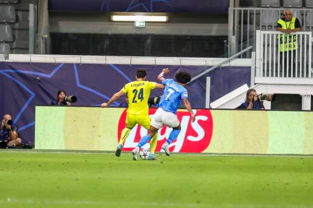 UEFA Champions League : Pafos vs Villarreal ALFONSO PEDRAZA of Villarreal and BRUNO of Pafos compete for the ball. Pafos plays against Villarreal for the matchday 4 of the League Phase of the UEFA Champions League competition, Limassol, Cyprus, on Nov. 5, 2025. Limassol Cyprus Copyright: xKOSTASxPIKOULASx
