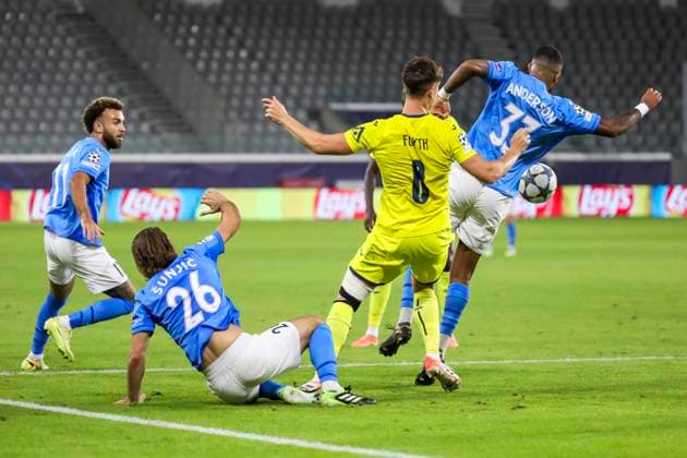 UEFA Champions League : Pafos vs Villarreal ANDERSON of Pafos controls the ball in front of JUAN FOYTH of Villarreal and IVAN SUNJIC of Pafos. Pafos plays against Villarreal for the matchday 4 of the League Phase of the UEFA Champions League competition, Limassol, Cyprus, on Nov. 5, 2025. Limassol Cyprus Copyright: xKOSTASxPIKOULASx